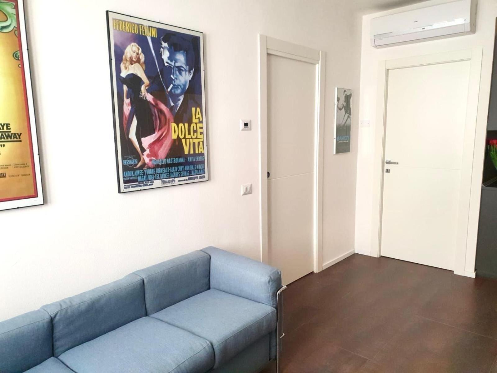 Appartamento Cinema Impero - Posto Auto Privato Σιένα Δωμάτιο φωτογραφία